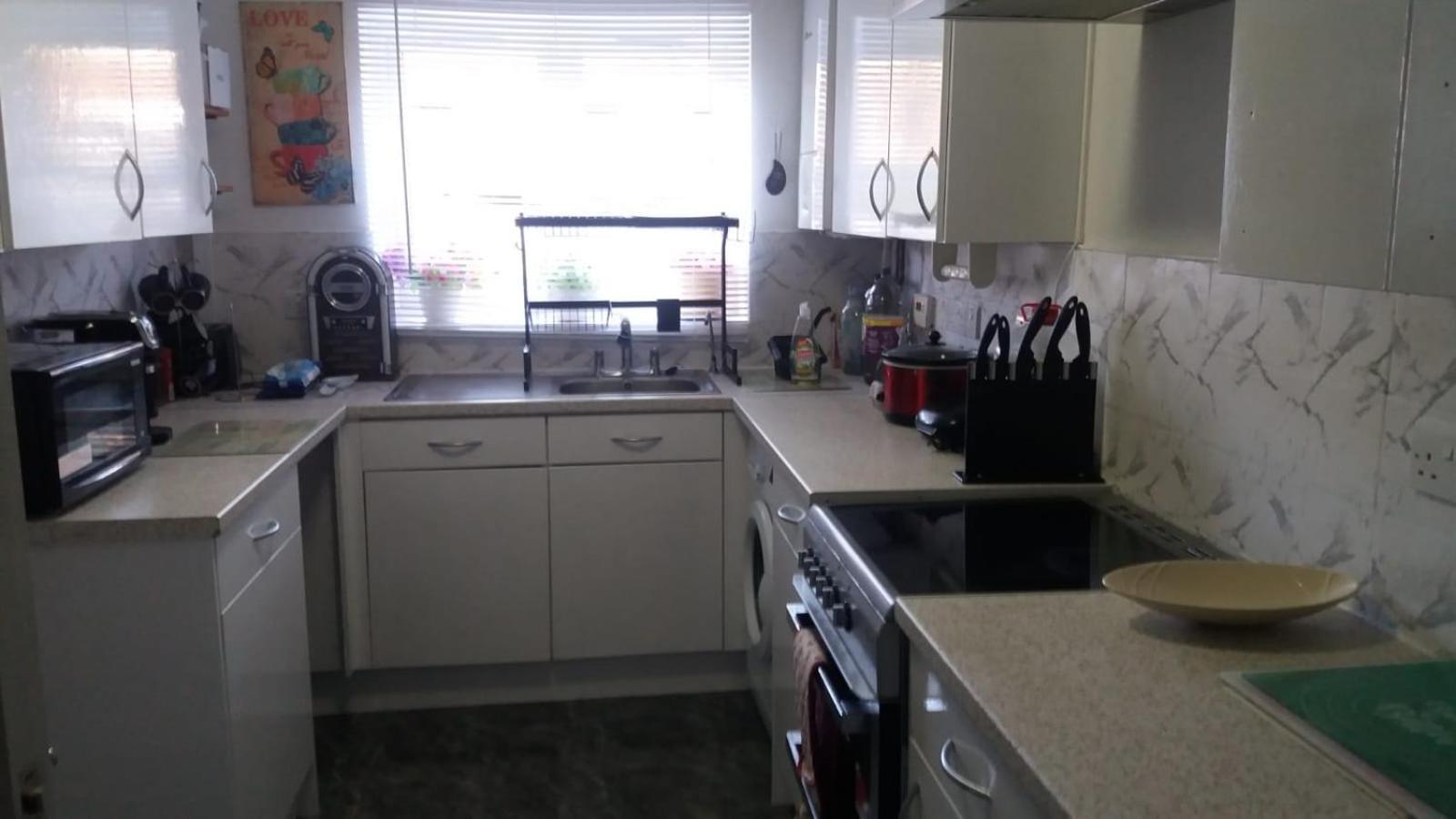 Spacious Double Room Located Within Walking Distance To Seaside And Town Dover Exterior photo